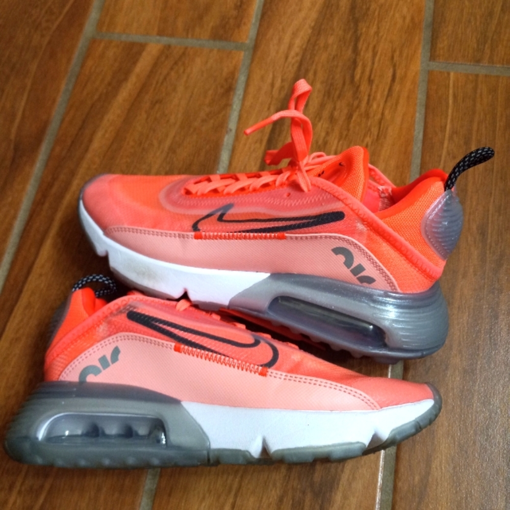 Women's Nike shoes